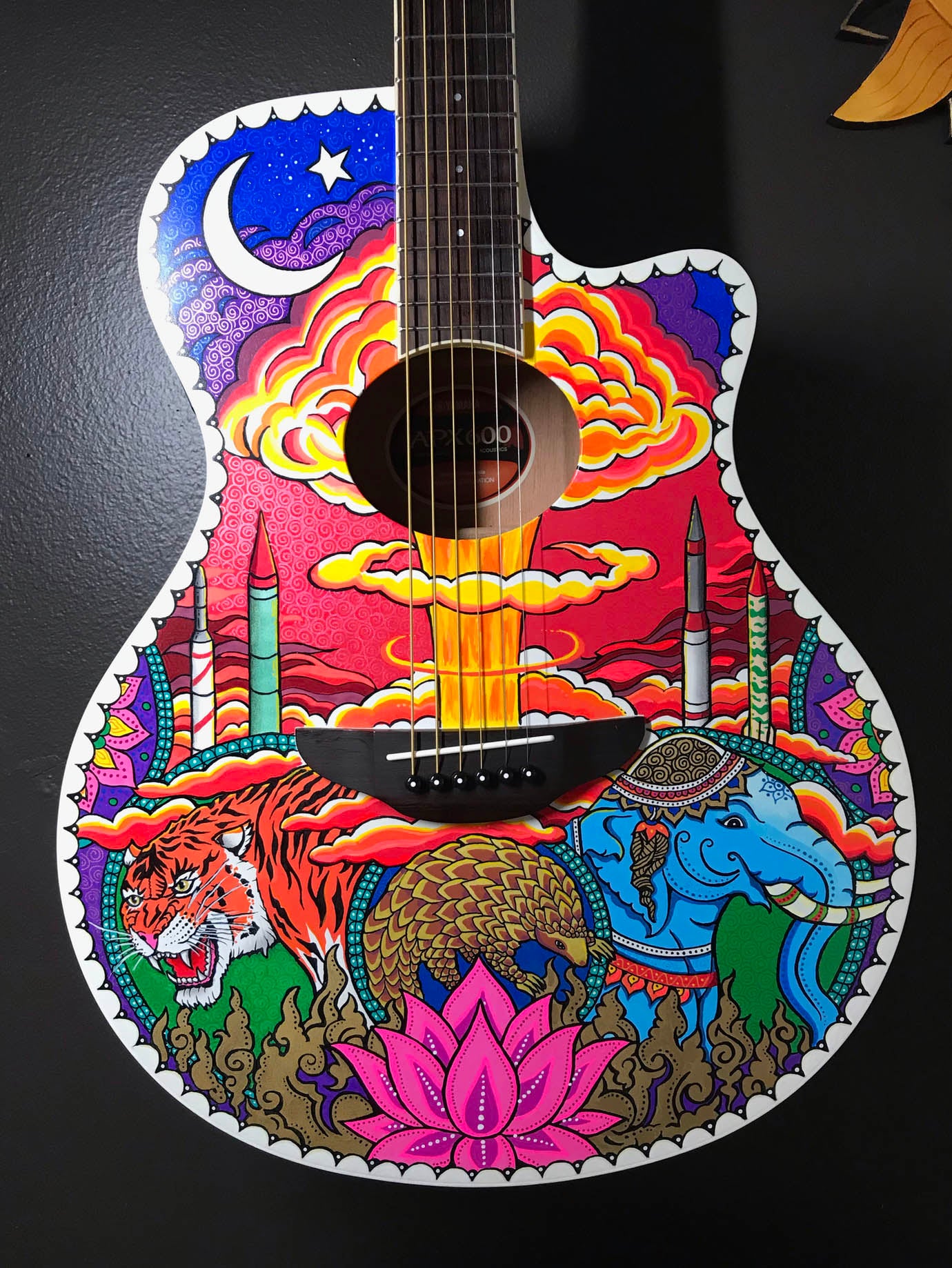 CUSTOM GUITAR PAINTING Graphic design art and guitar painting